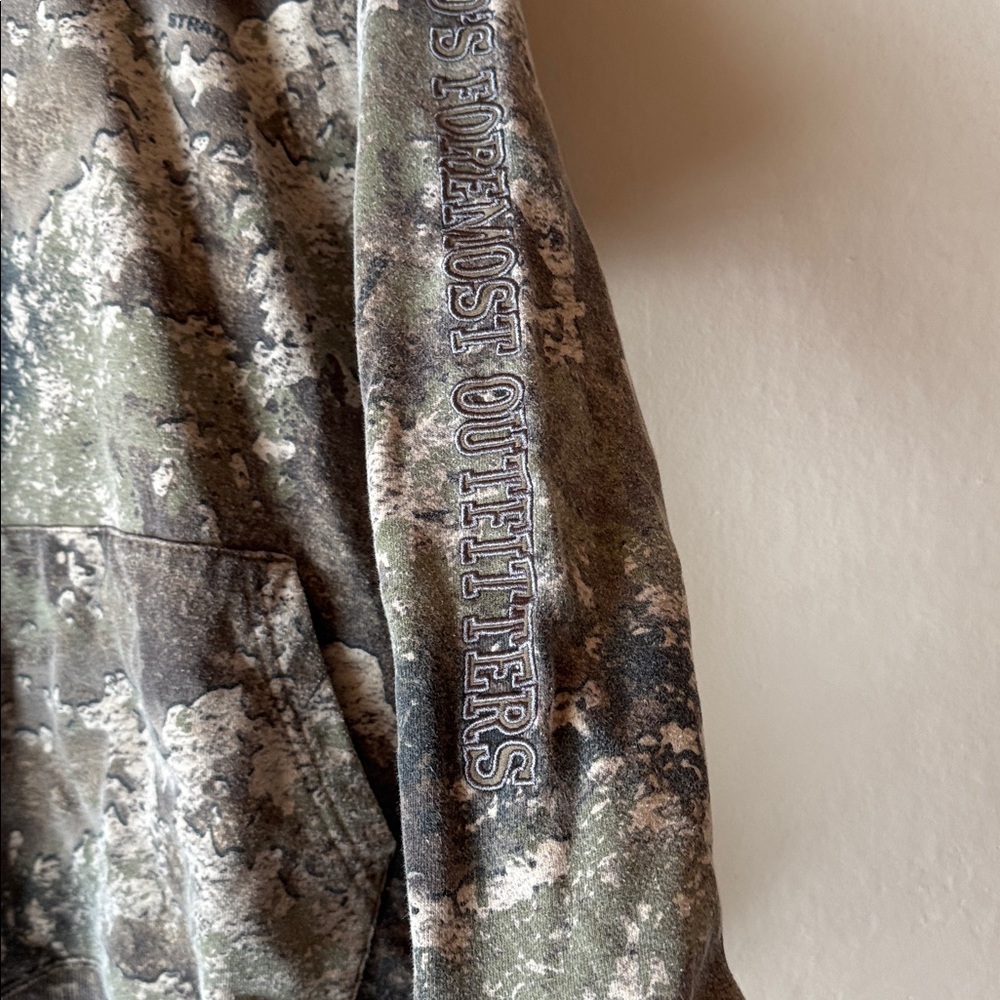 Cabela’s Camo Embroidered Logo Hoodie - Picture 6 of 12